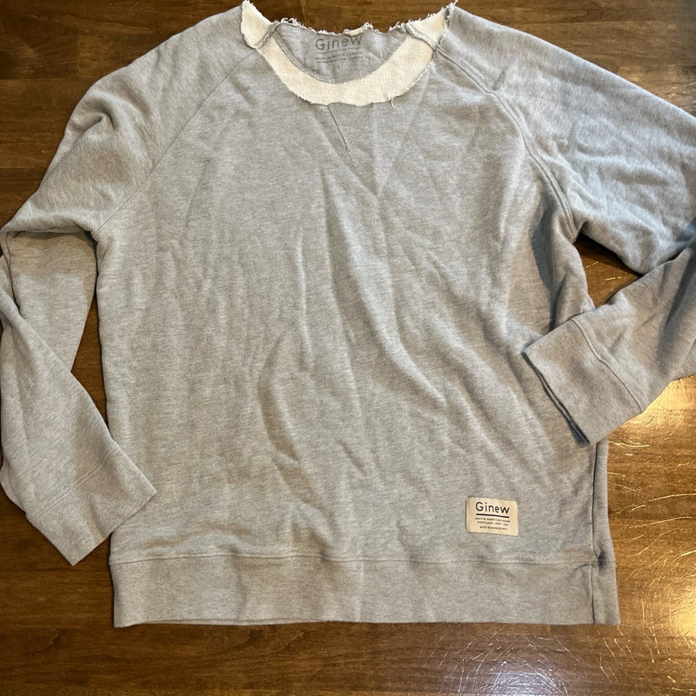 Ginew Native American co. Limited raw edge neck Sweatshirt